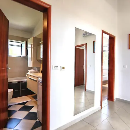 Srecko By Guide Вилла *